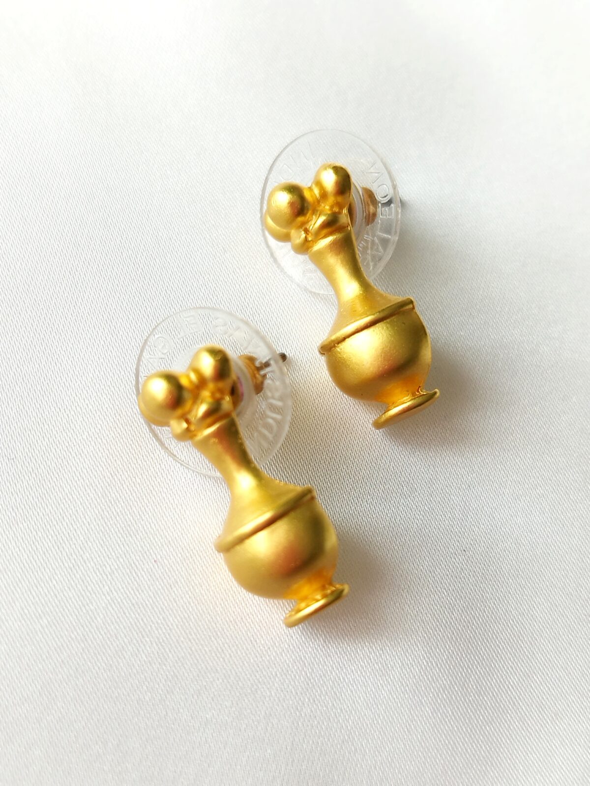 Juego de Collar y Aretes   Precolombino en Perlas Shell – Dije  de Poporo de la cultura indígena Quimbaya. - Imagen 4