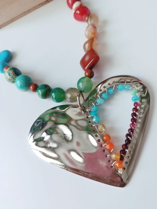 Collar en Piedras naturales - con Dije de Corazón tejido con piedras - Imagen 3