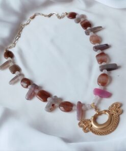 Collar largo de Agatas alargadas, planas y cuarzos rosa - Dije Precolombino Nariguera Serpiente de dos cabezas Tairona