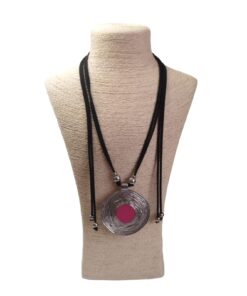 Collar largo de cuero - Dije Redondo Grande de color